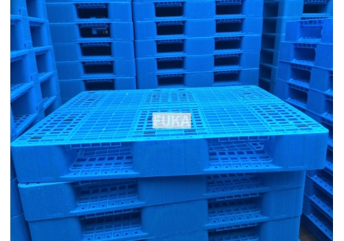 Medium Duty Plastic Pallet